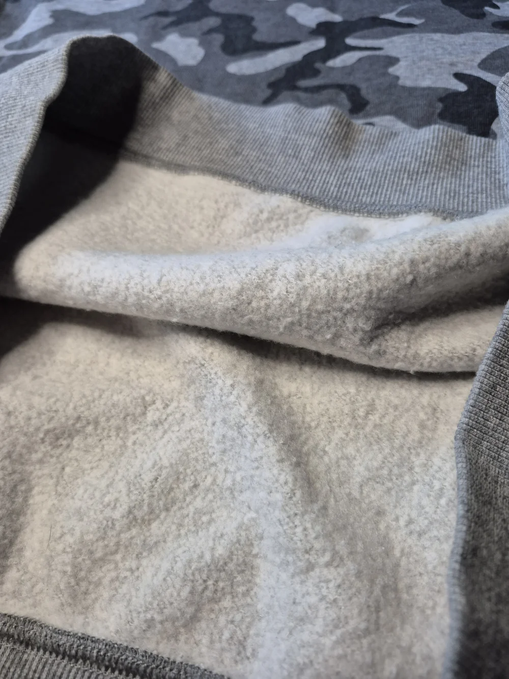 municipal crewneck gray